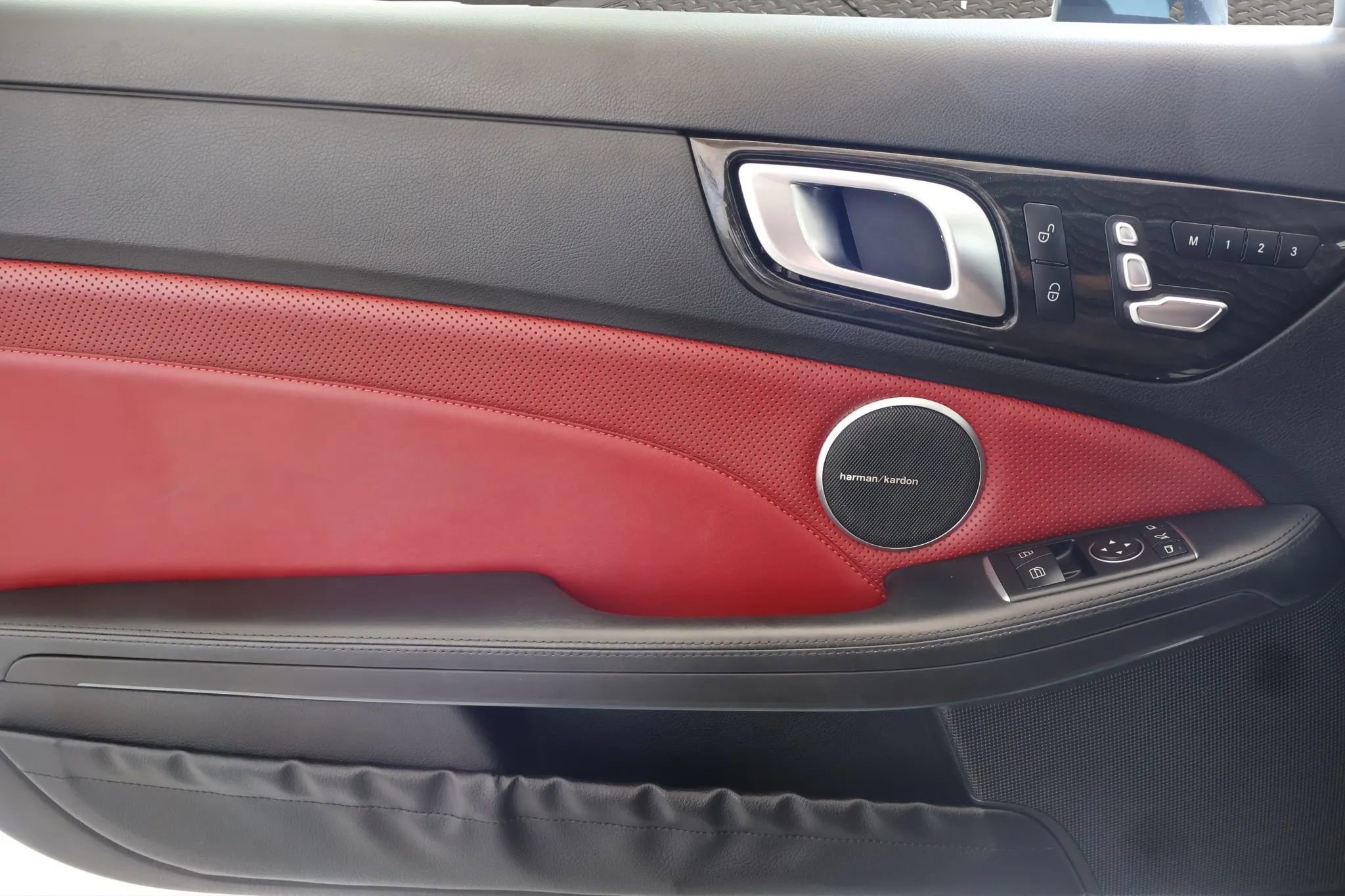 Used 2018 Mercedes-Benz SLC 43 AMG SLC 43 AMG Roadster 2D image 20