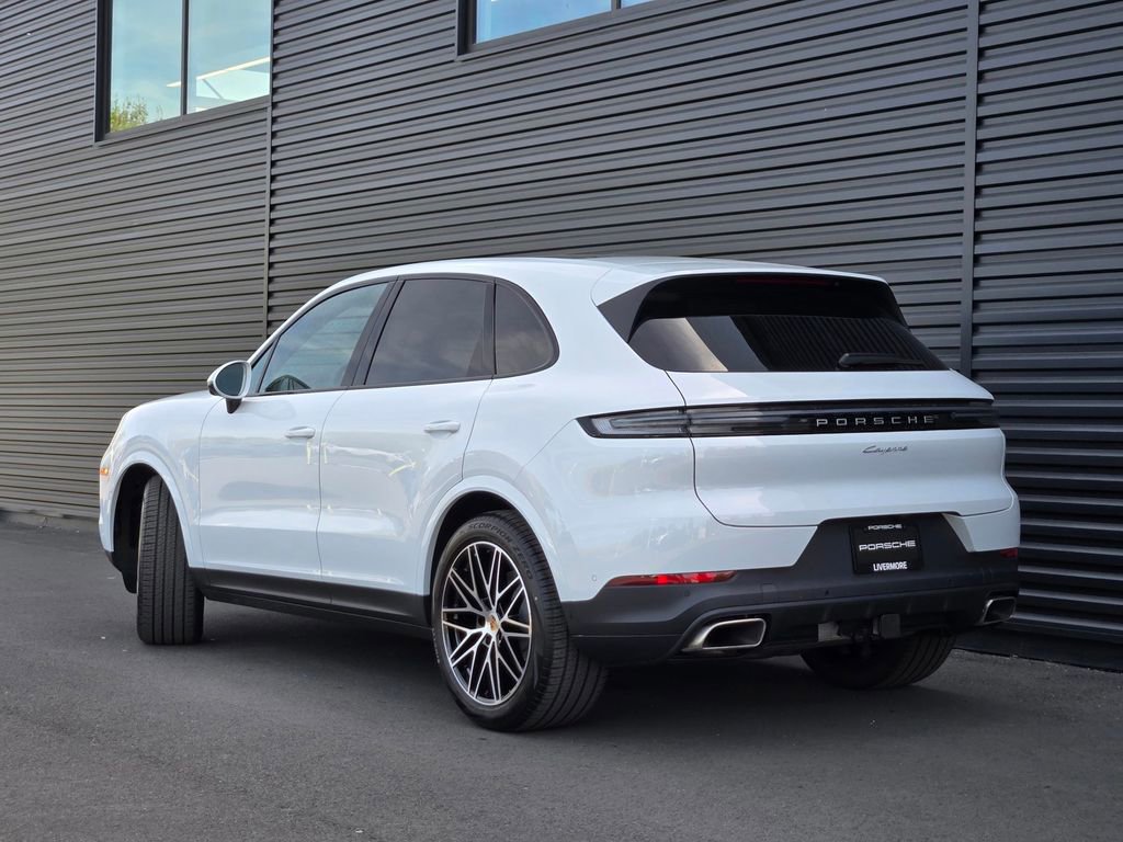New 2026 Porsche Cayenne image 3