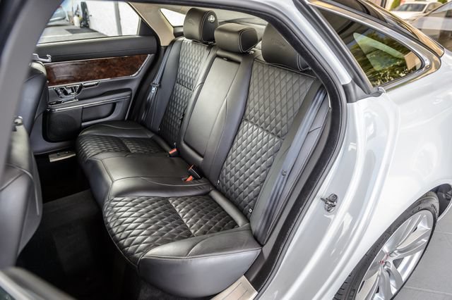 Used 2019 Jaguar XJ L Portfolio RWD image 40