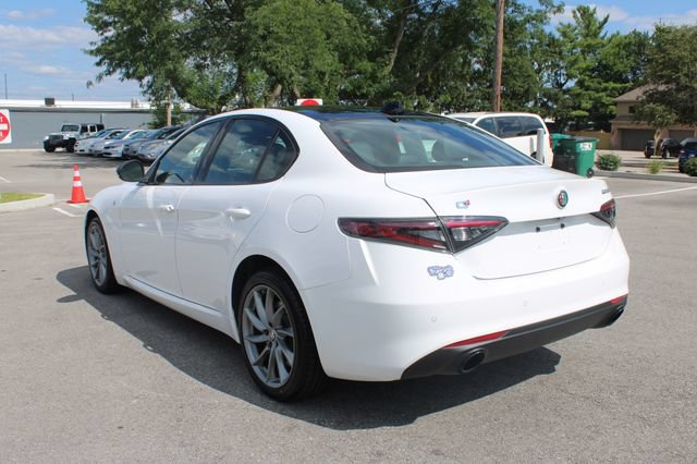 Used 2024 Alfa Romeo Giulia Ti w/ Active Assist Plus Package AWD/4WD image 39