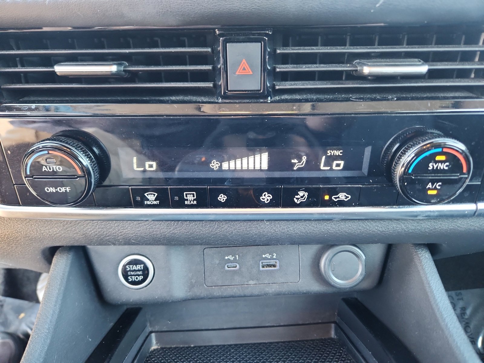 Used 2021 Nissan Rogue SV image 35