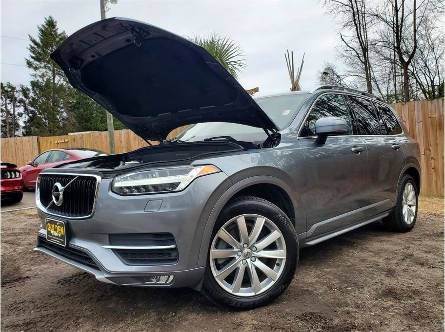 Used 2018 Volvo XC90 T6 Momentum w/ Momentum Plus Package AWD/4WD image 16
