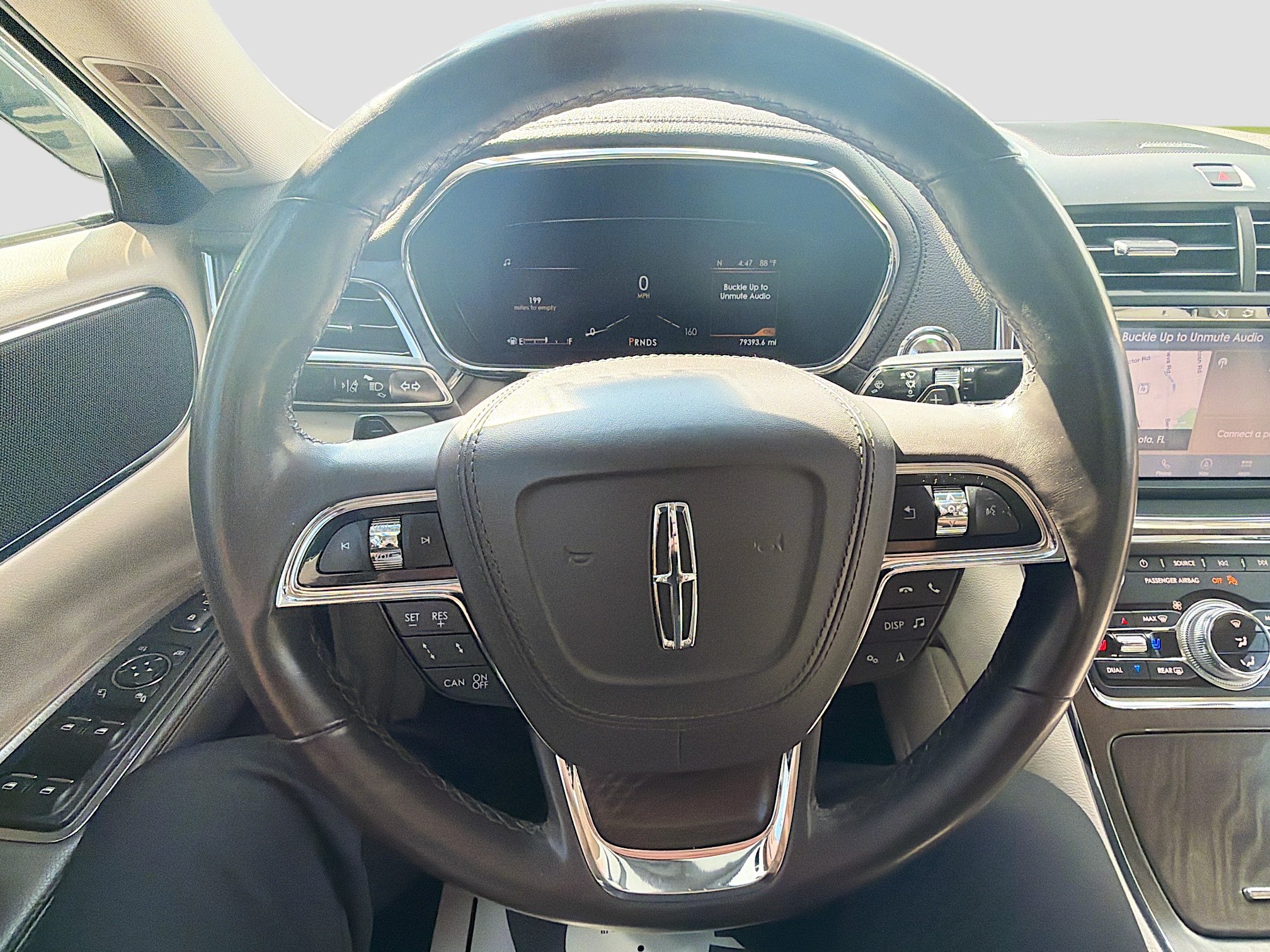 Used 2019 Lincoln Continental Select FWD image 11