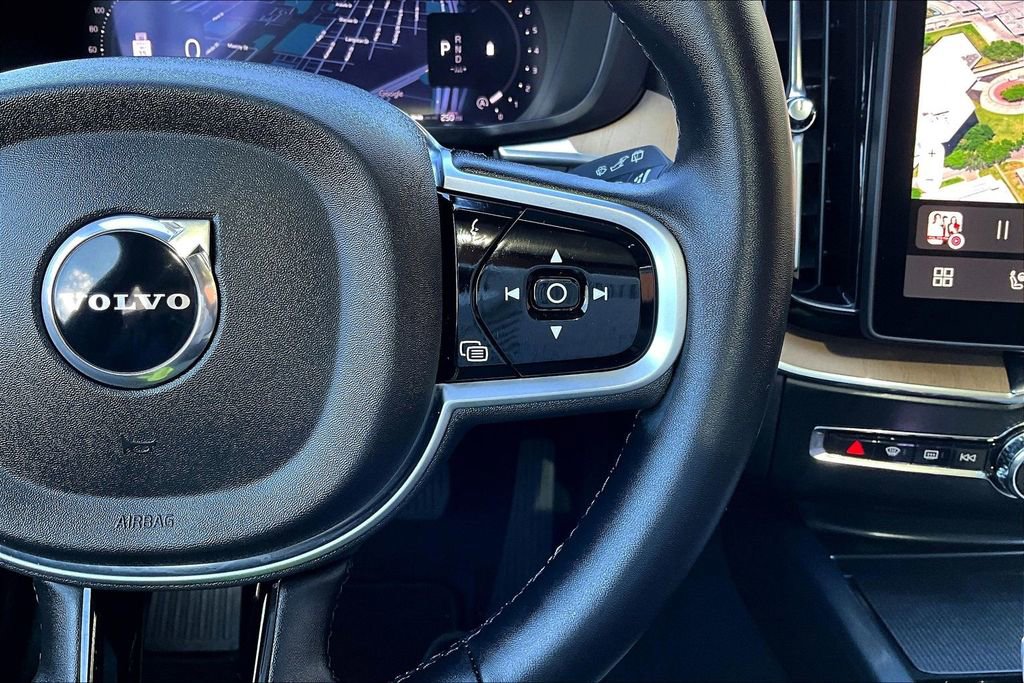 Used 2026 Volvo XC60 B5 Plus w/ Protection Package Premier image 27