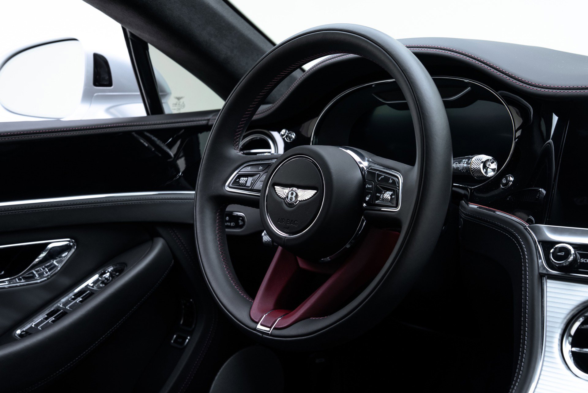 Used 2023 Bentley Continental GT Mulliner AWD/4WD image 32