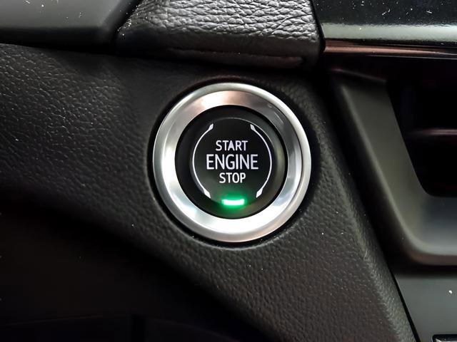 Used 2022 Cadillac CT4 V Blackwing w/ Driver Assist Package RWD image 17
