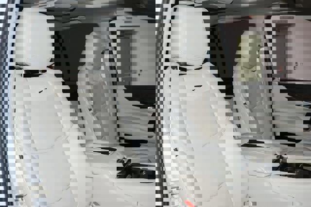 Used 2020 Cadillac Escalade Premium Luxury image 17