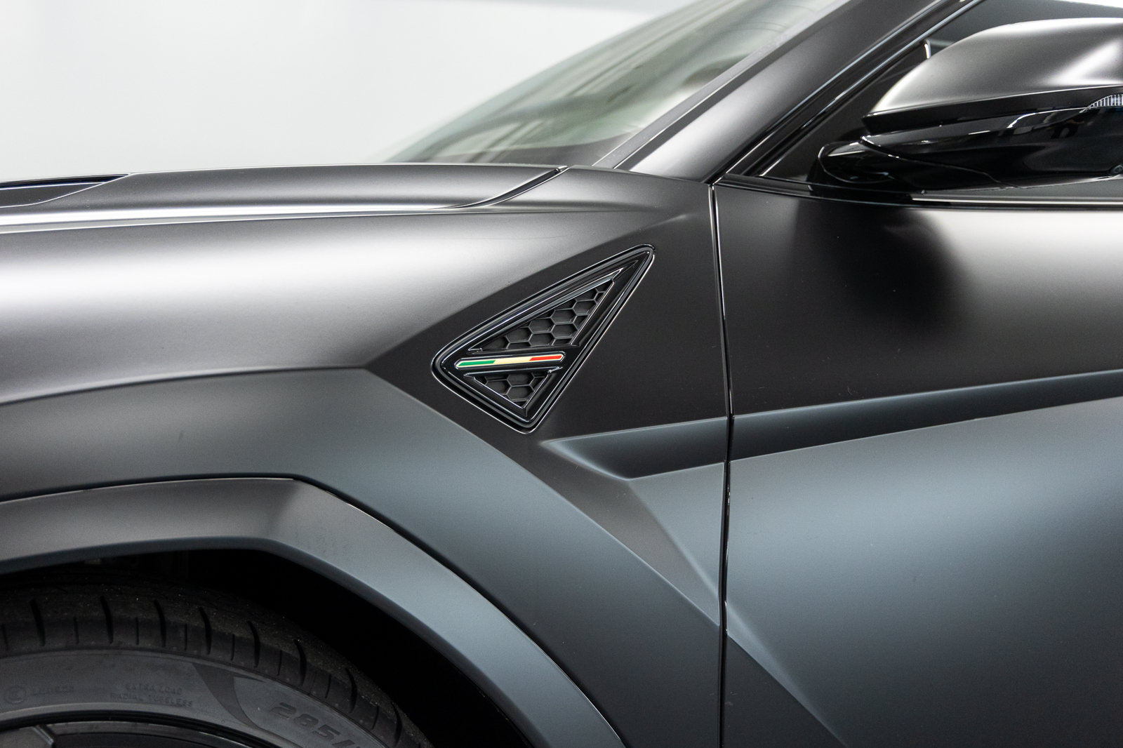 Used 2024 Lamborghini Urus S AWD/4WD image 19