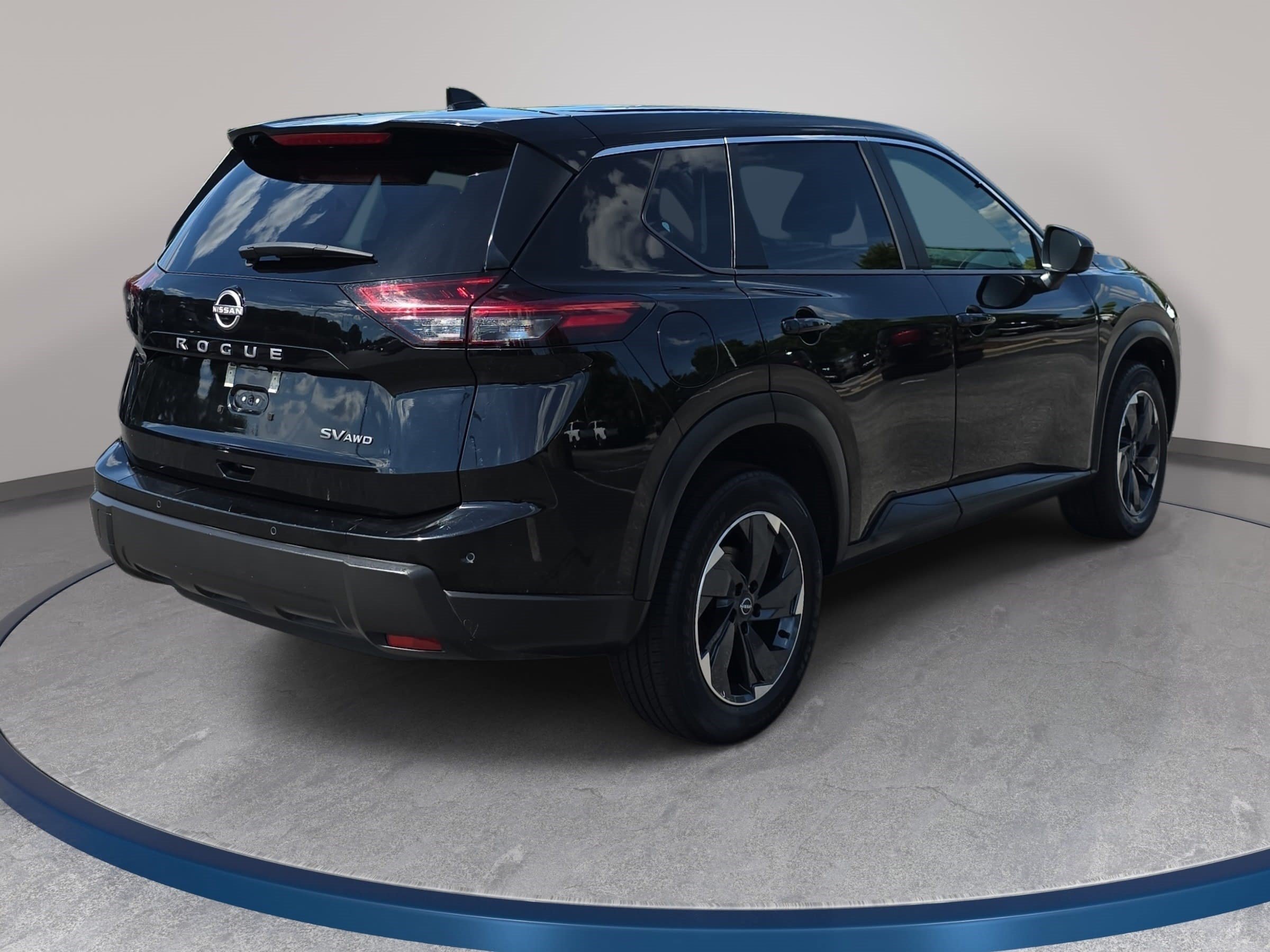 Used 2024 Nissan Rogue SV AWD/4WD image 5