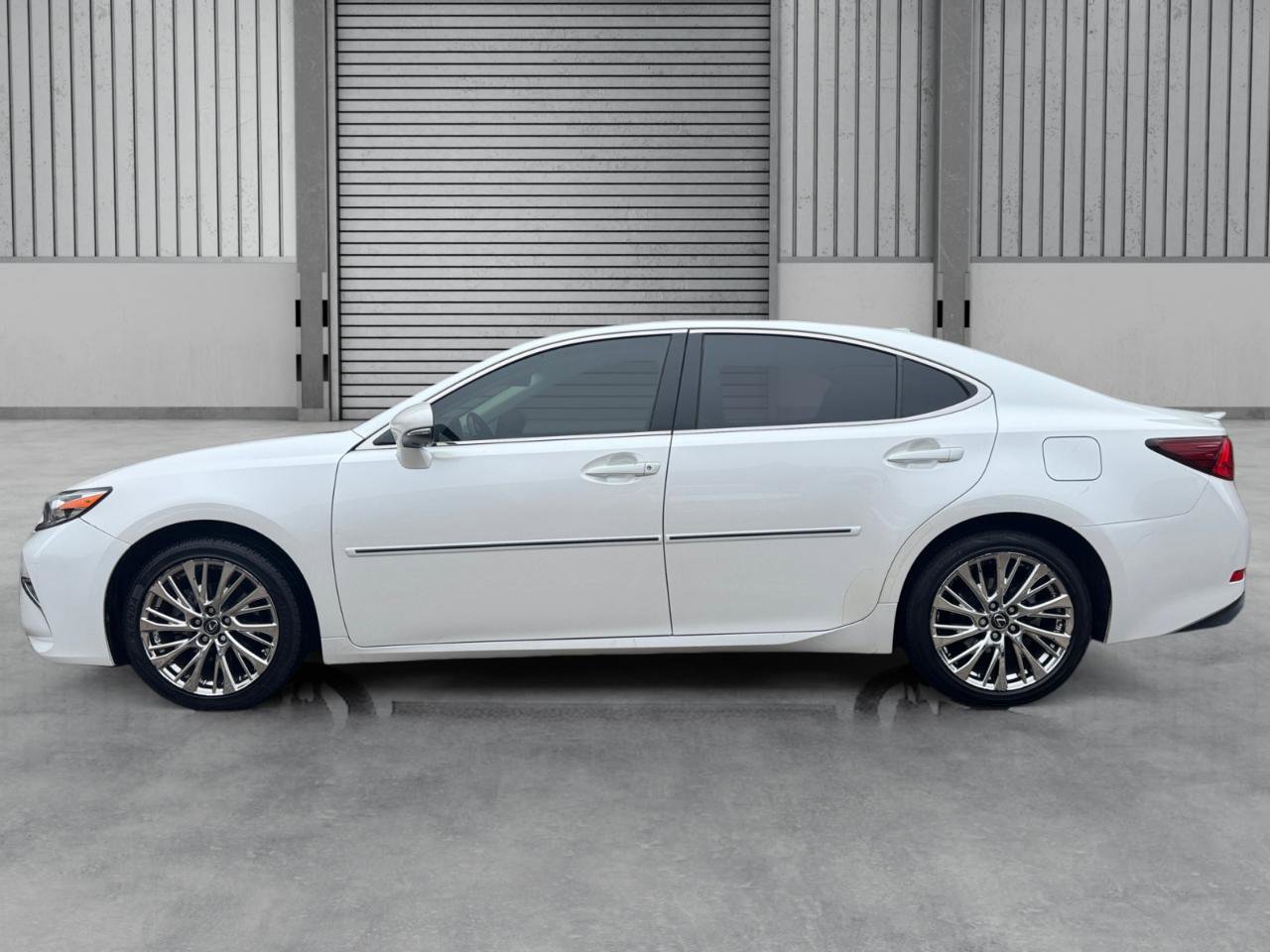 Used 2017 Lexus ES 350 w/ Luxury Package FWD image 31