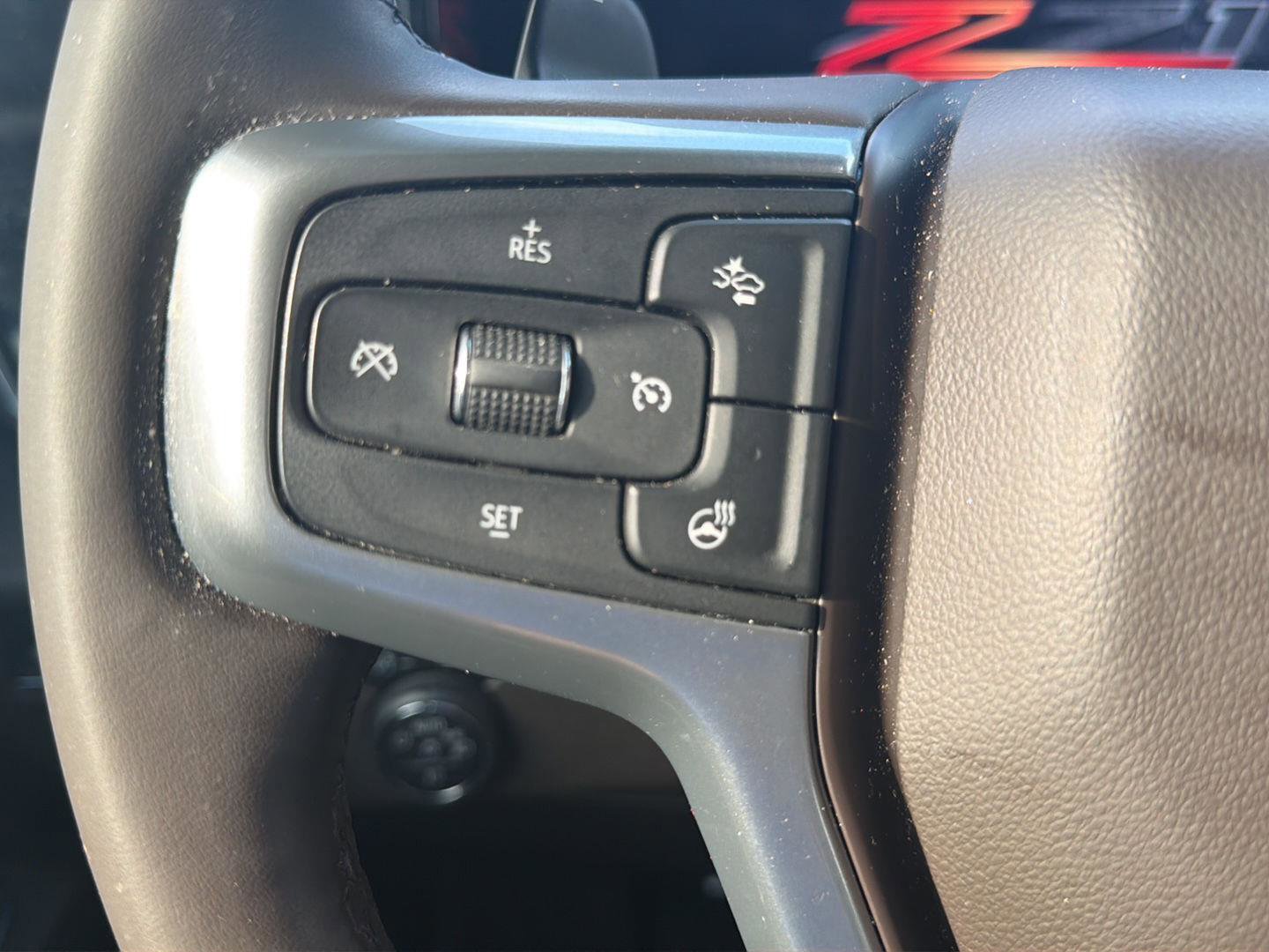 Used 2025 Chevrolet Silverado 1500 LTZ AWD/4WD image 14