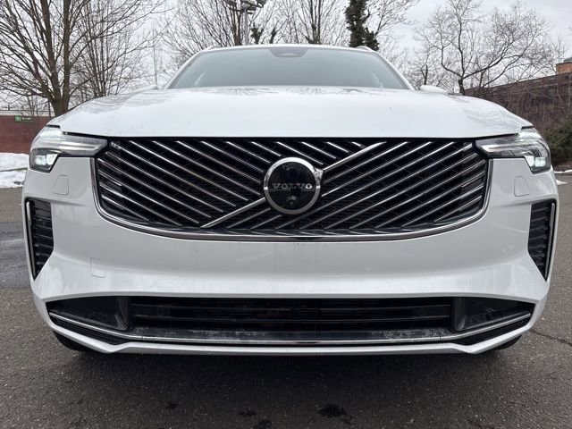 New 2026 Volvo XC90 B6 Plus w/ Protection Package Premier image 2