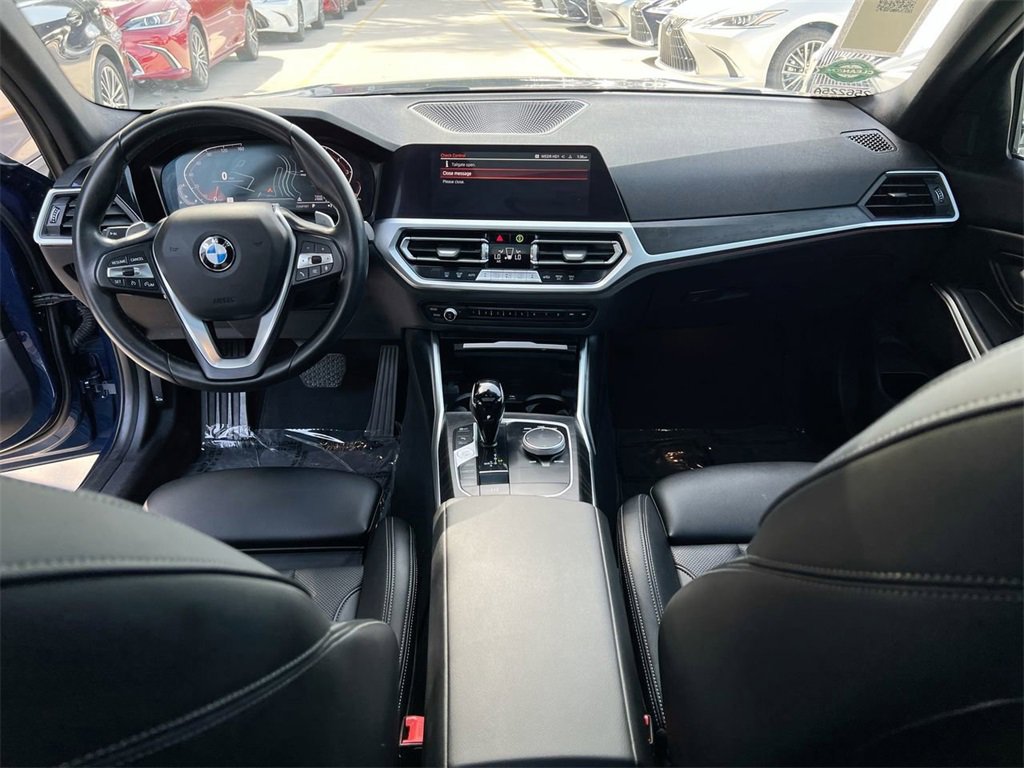 Used 2022 BMW 330i Sedan w/ Driving Assistance Package image 21