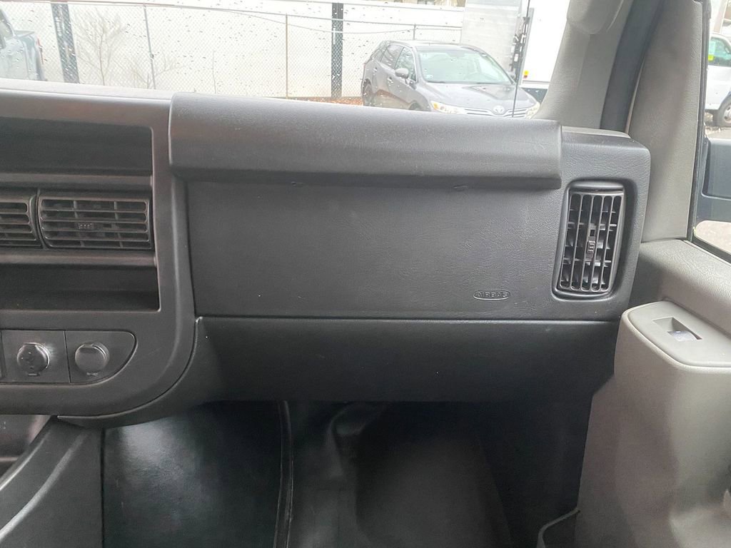 Used 2017 Chevrolet Express 2500 LS image 23