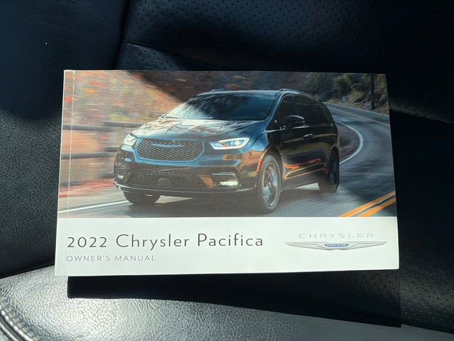 Used 2022 Chrysler Pacifica Touring-L FWD image 53