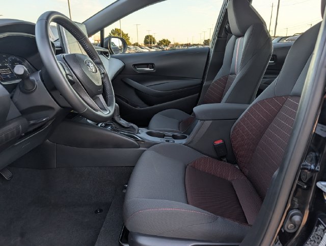 Certified 2026 Toyota Corolla SE w/ SE Package FWD image 27