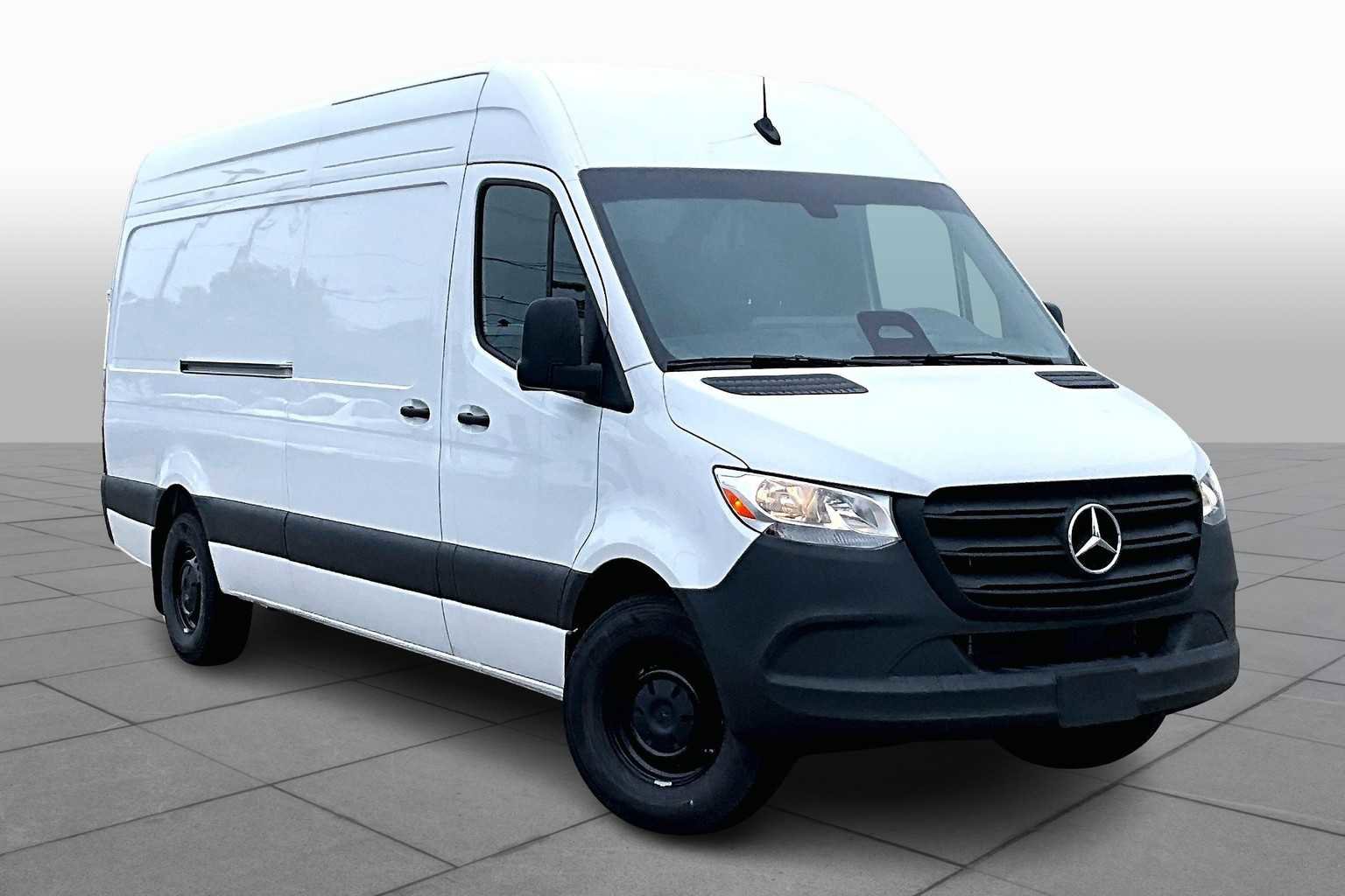 New 2025 Mercedes-Benz Sprinter 2500 image 2