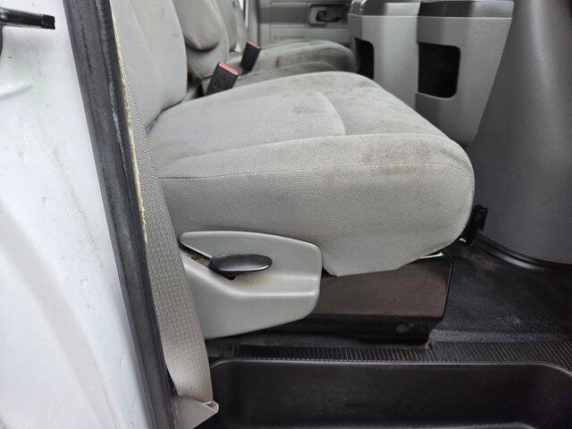 Used 2018 Ford E-350 and Econoline 350 Super Duty w/ Power Windows & Locks Group RWD image 34