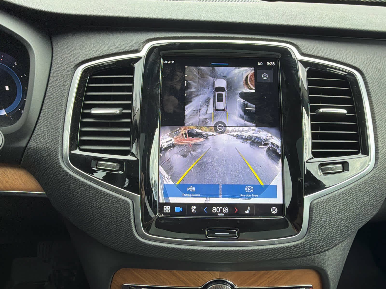 Certified 2024 Volvo XC90 B6 Plus w/ Protection Package Premier image 34