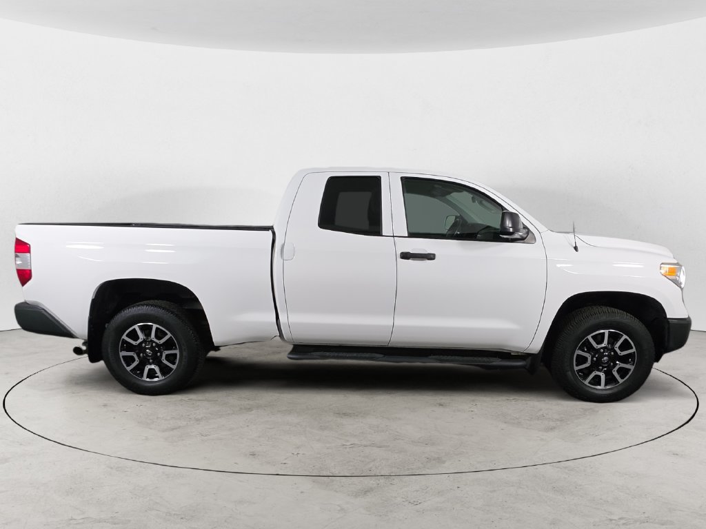 Used 2017 Toyota Tundra SR AWD/4WD image 4