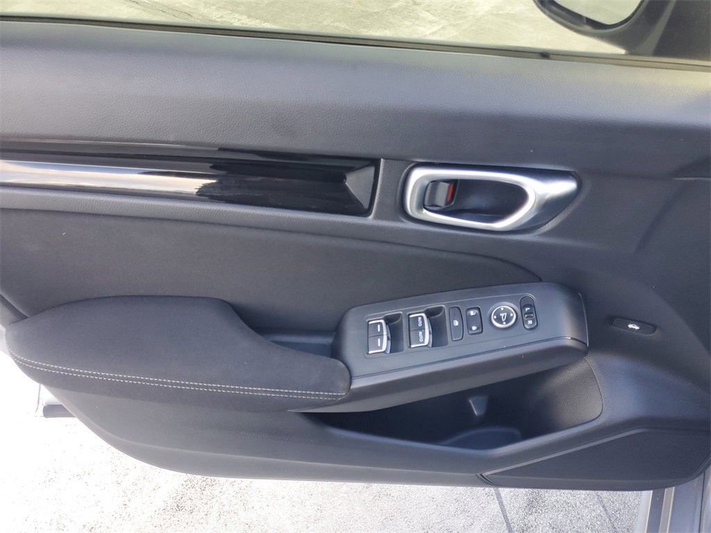 Used 2022 Honda Civic EX image 18