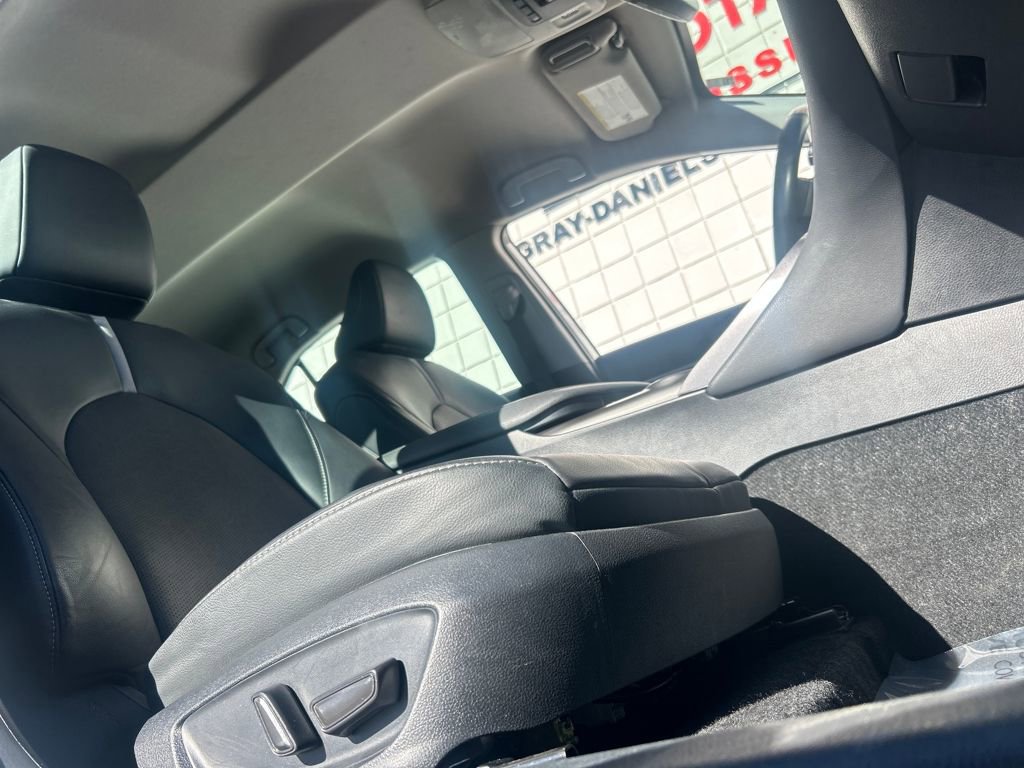 Used 2024 Toyota Camry XSE image 28