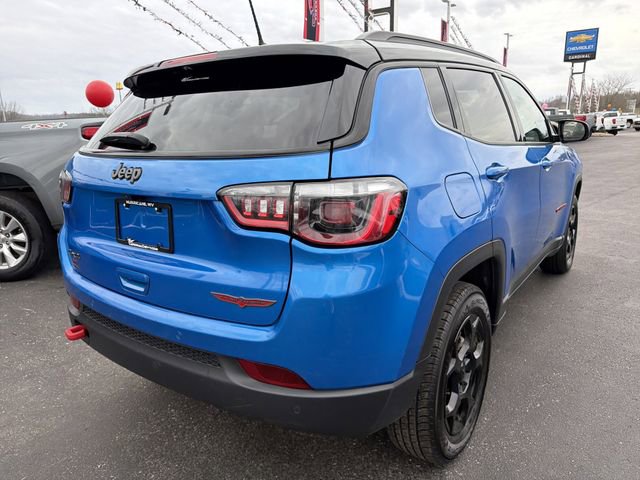 Used 2024 Jeep Compass Trailhawk image 3