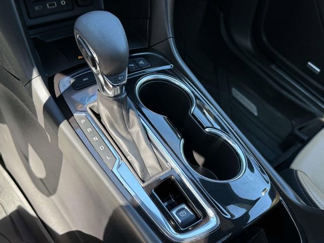 Used 2023 Chevrolet Equinox Premier image 19