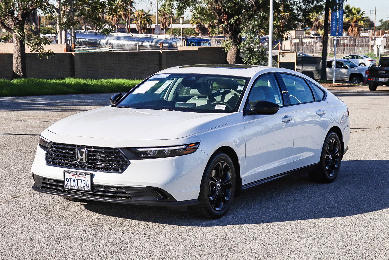 Certified 2025 Honda Accord SE image 3