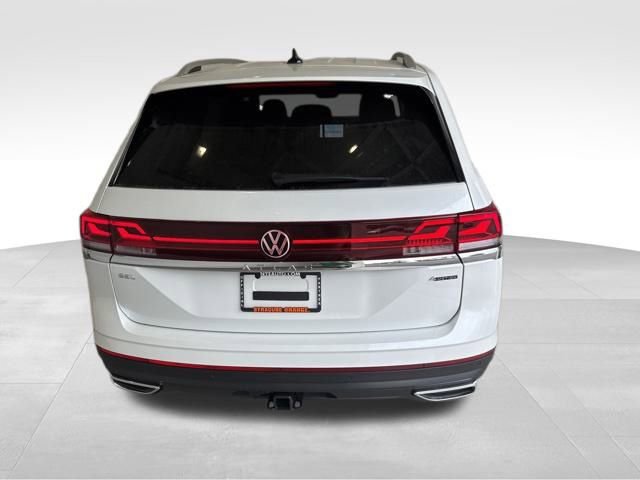 New 2025 Volkswagen Atlas SEL image 4