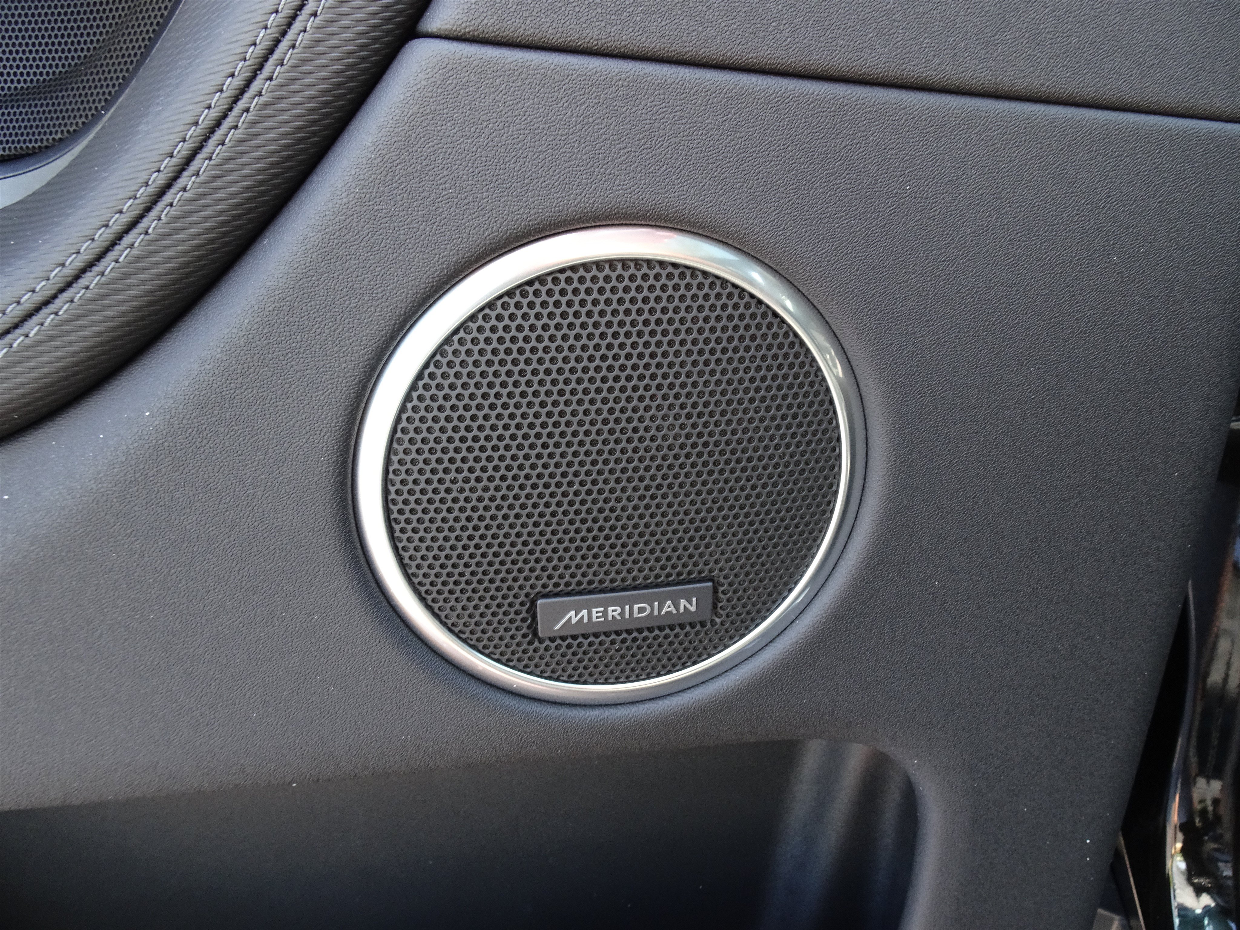New 2026 Land Rover Discovery Sport Landmark AWD/4WD image 16