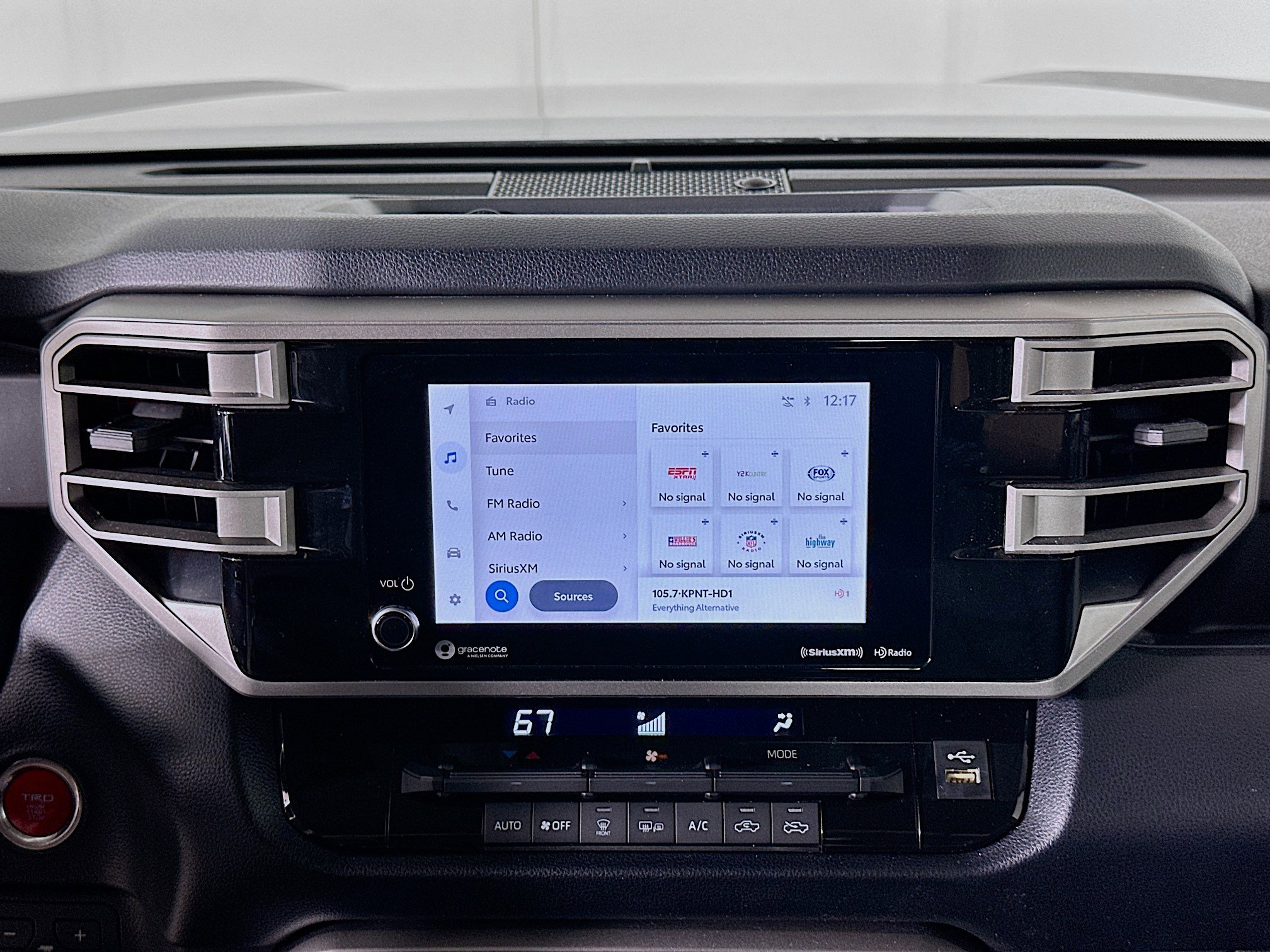 Used 2022 Toyota Tundra SR5 w/ TRD Off-Road Package image 22