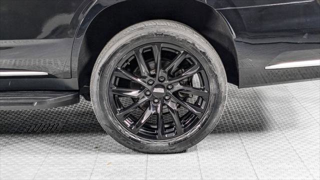 Used 2021 Cadillac Escalade Luxury AWD/4WD image 35