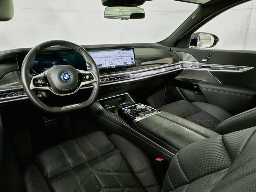 Used 2023 BMW i7 xDrive60 AWD/4WD image 31