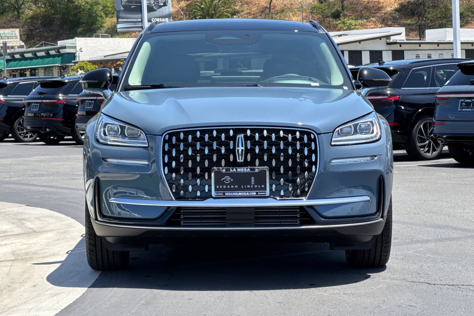 New 2025 Lincoln Corsair Reserve w/ Equipment Group 202A image 8