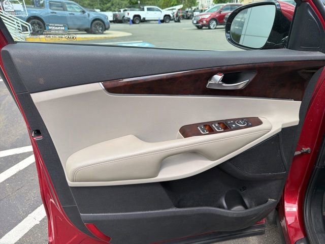 Used 2017 Kia Sorento AWD w/ LX Convenience Package image 14
