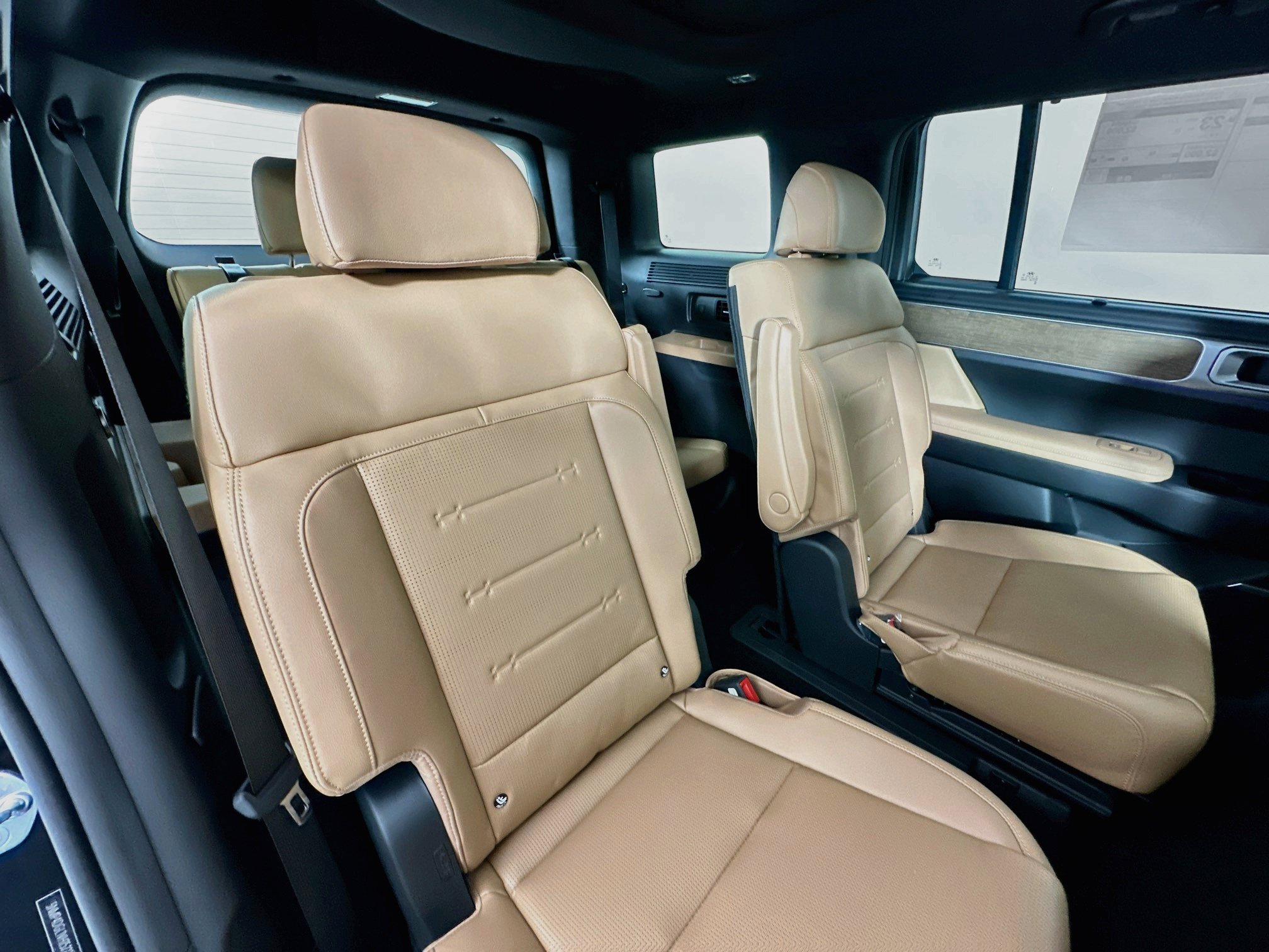 New 2027 Hyundai Santa Fe Limited AWD/4WD image 28
