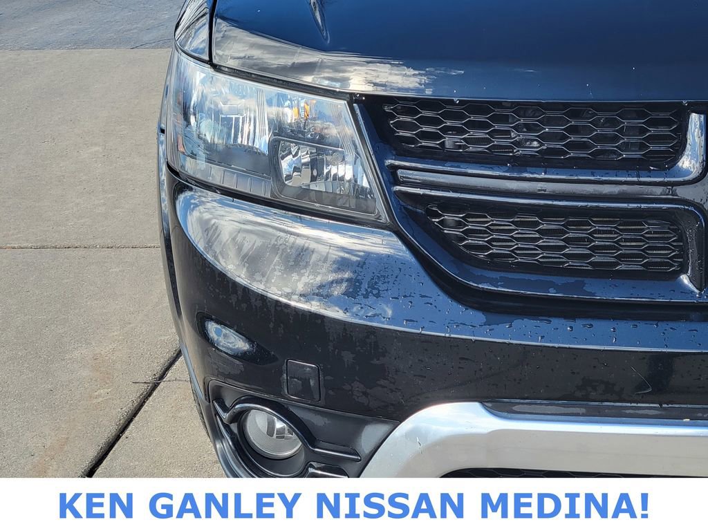 Used 2017 Dodge Journey Crossroad w/ Popular Equipment Group image 9
