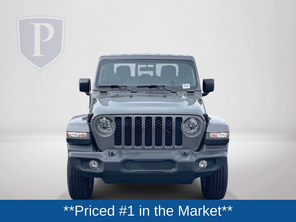 Used 2021 Jeep Gladiator Sport image 2