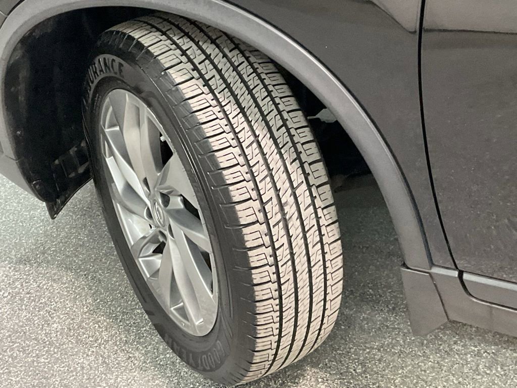 Used 2015 Nissan Rogue SL w/ SL Premium Package image 32