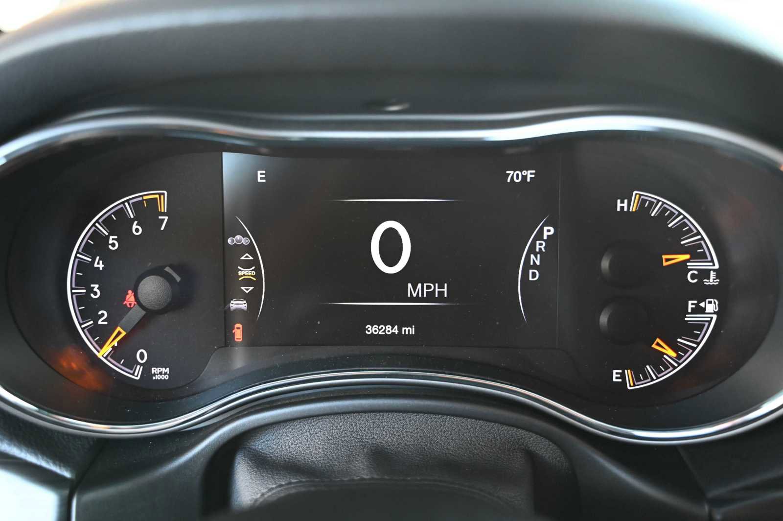 Used 2019 Jeep Grand Cherokee Altitude image 12
