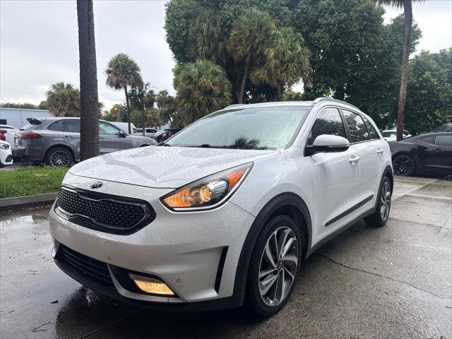 Used 2017 Kia Niro Touring FWD image 3