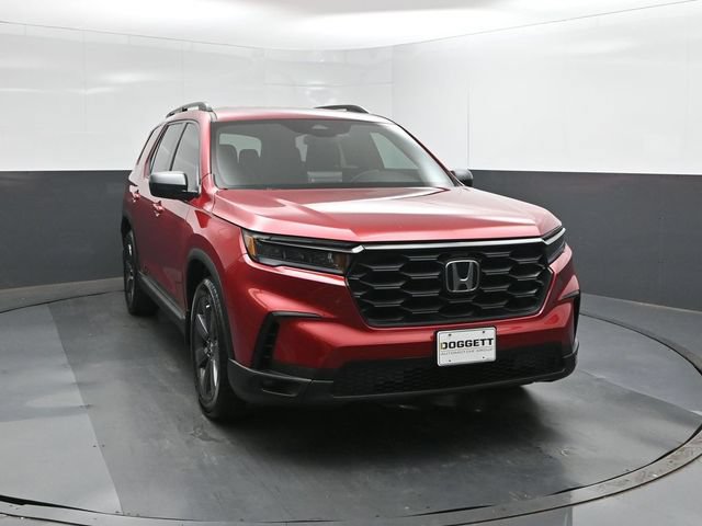 Used 2025 Honda Pilot Sport image 17