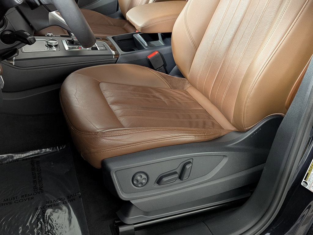 Used 2018 Audi Q5 Prestige w/ Prestige Package image 19