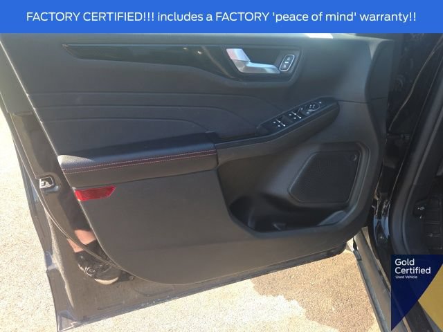 Used 2025 Ford Escape ST-Line Select AWD/4WD image 27