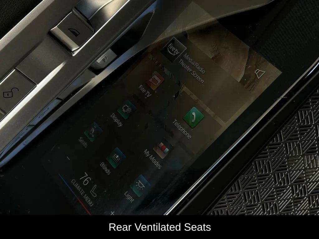 Used 2023 BMW 760i xDrive image 22