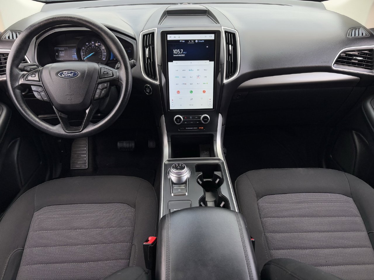 Used 2024 Ford Edge SE w/ Black Appearance Package AWD/4WD image 12