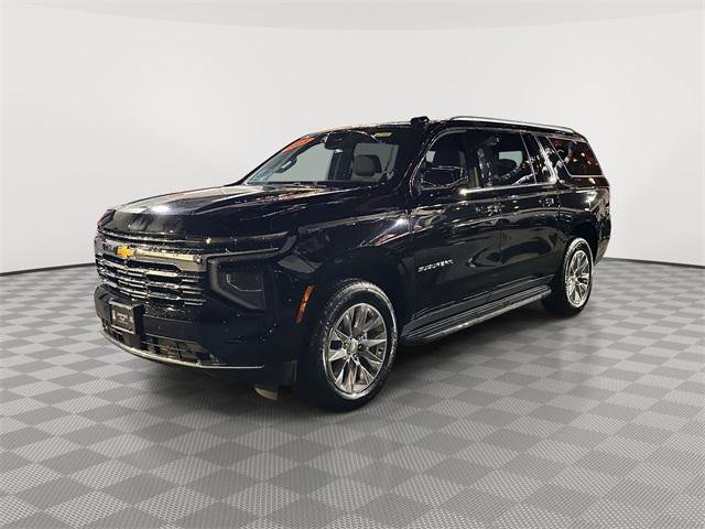 Used 2025 Chevrolet Suburban Premier image 6