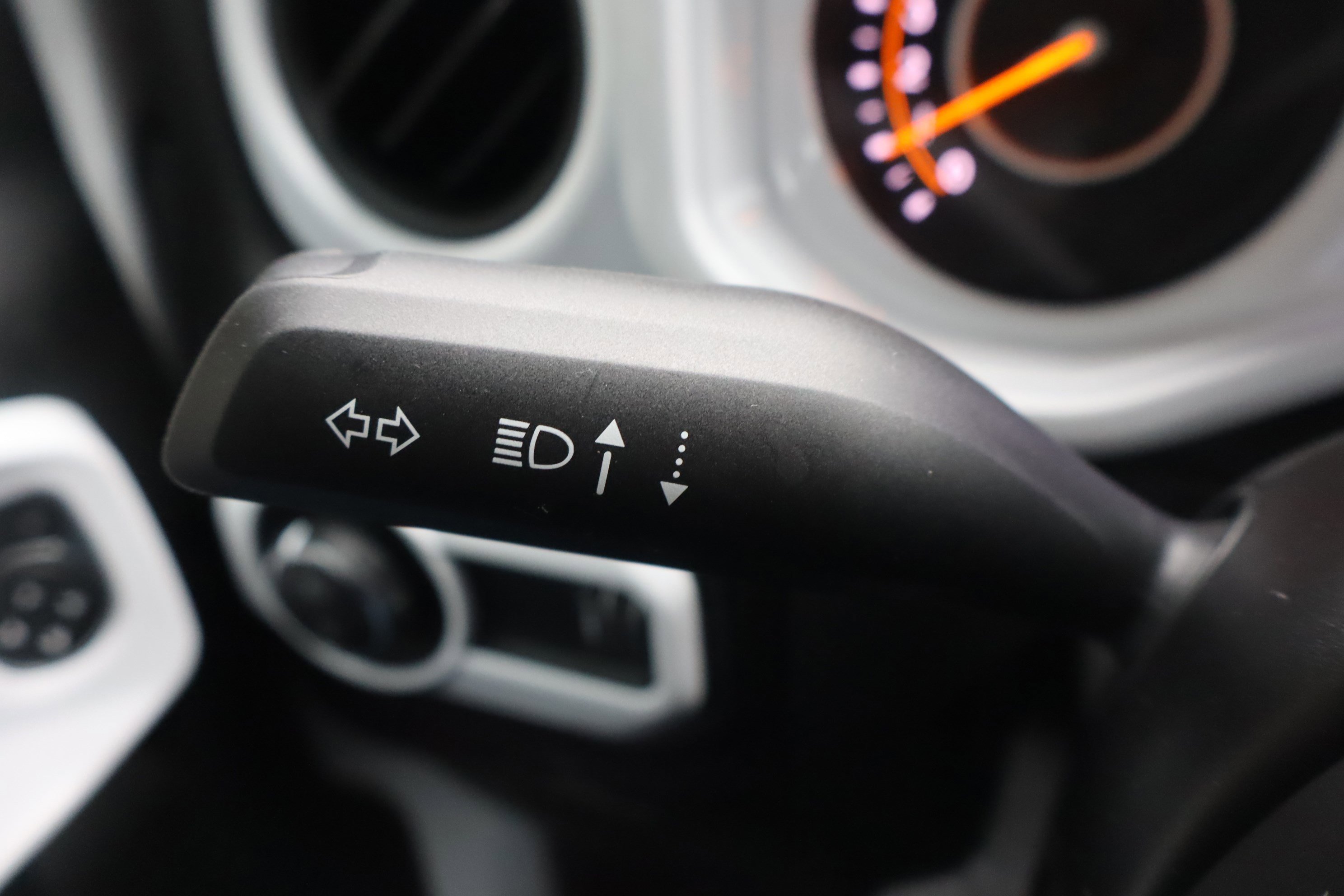 Used 2025 Jeep Gladiator Sport image 22