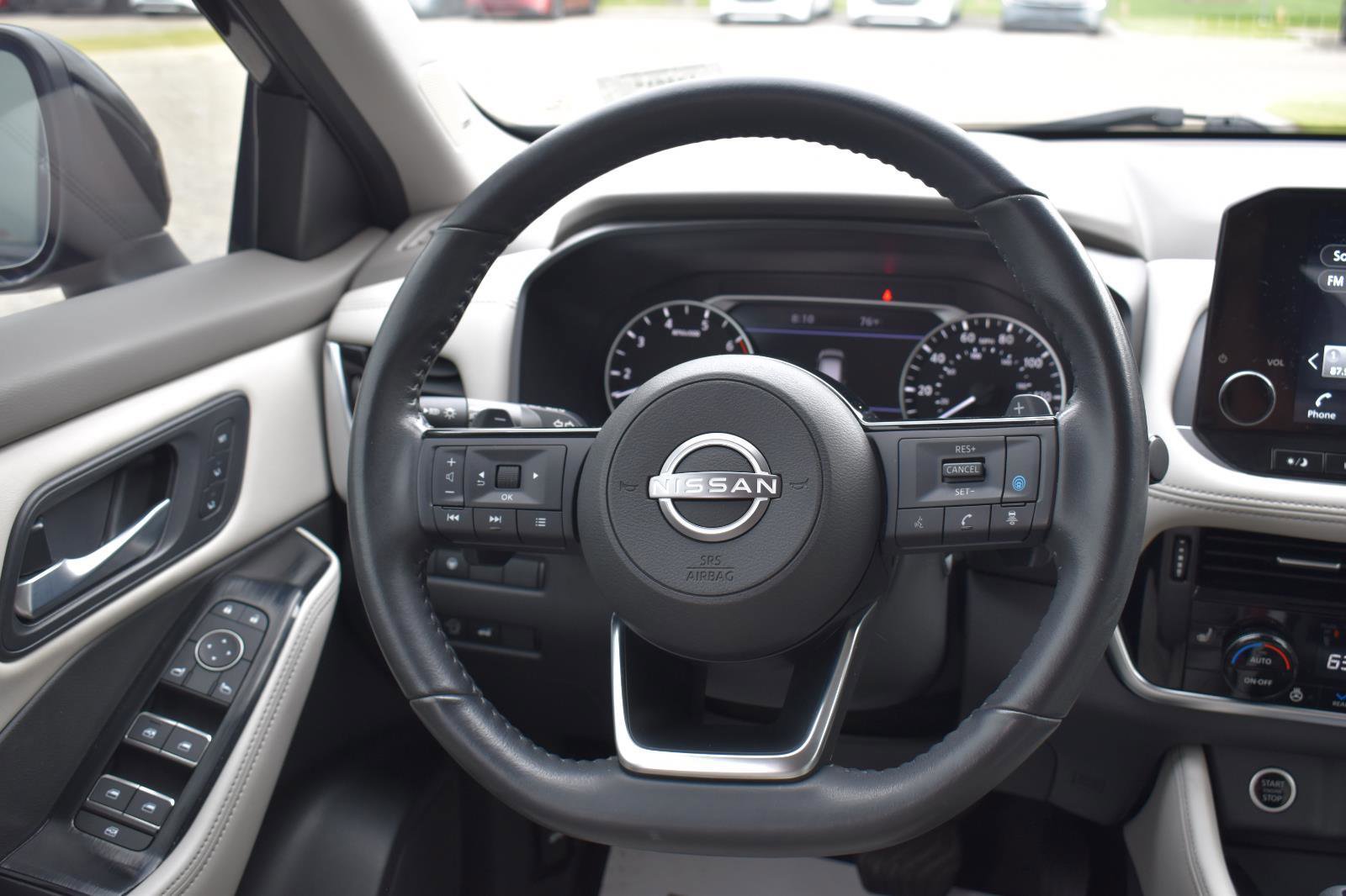 Used 2023 Nissan Rogue SL w/ SL Premium Package FWD image 36